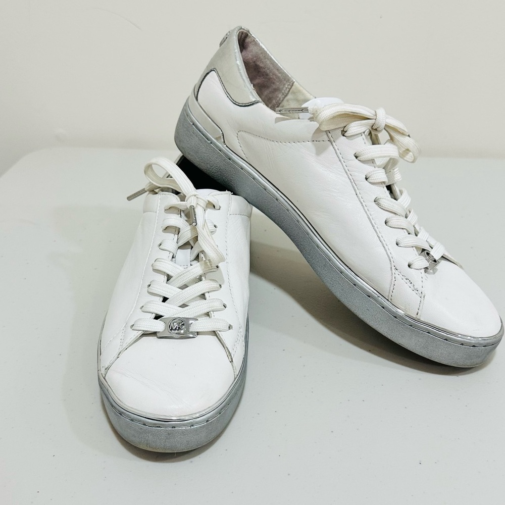 MICHAEL KORS  Irving Womens White & Silver  Lace up Shoes/Sneakers‎ Size  10M